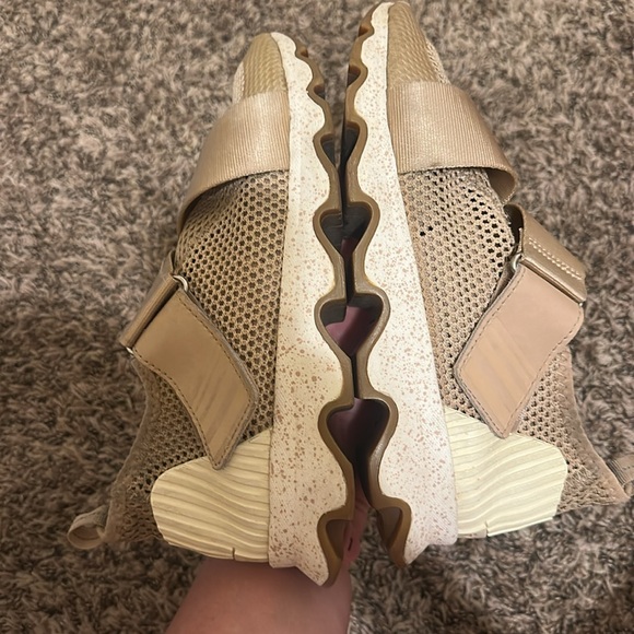 Sorel Kinetic Sneak Mesh Shoes Size 8 - Picture 6 of 10